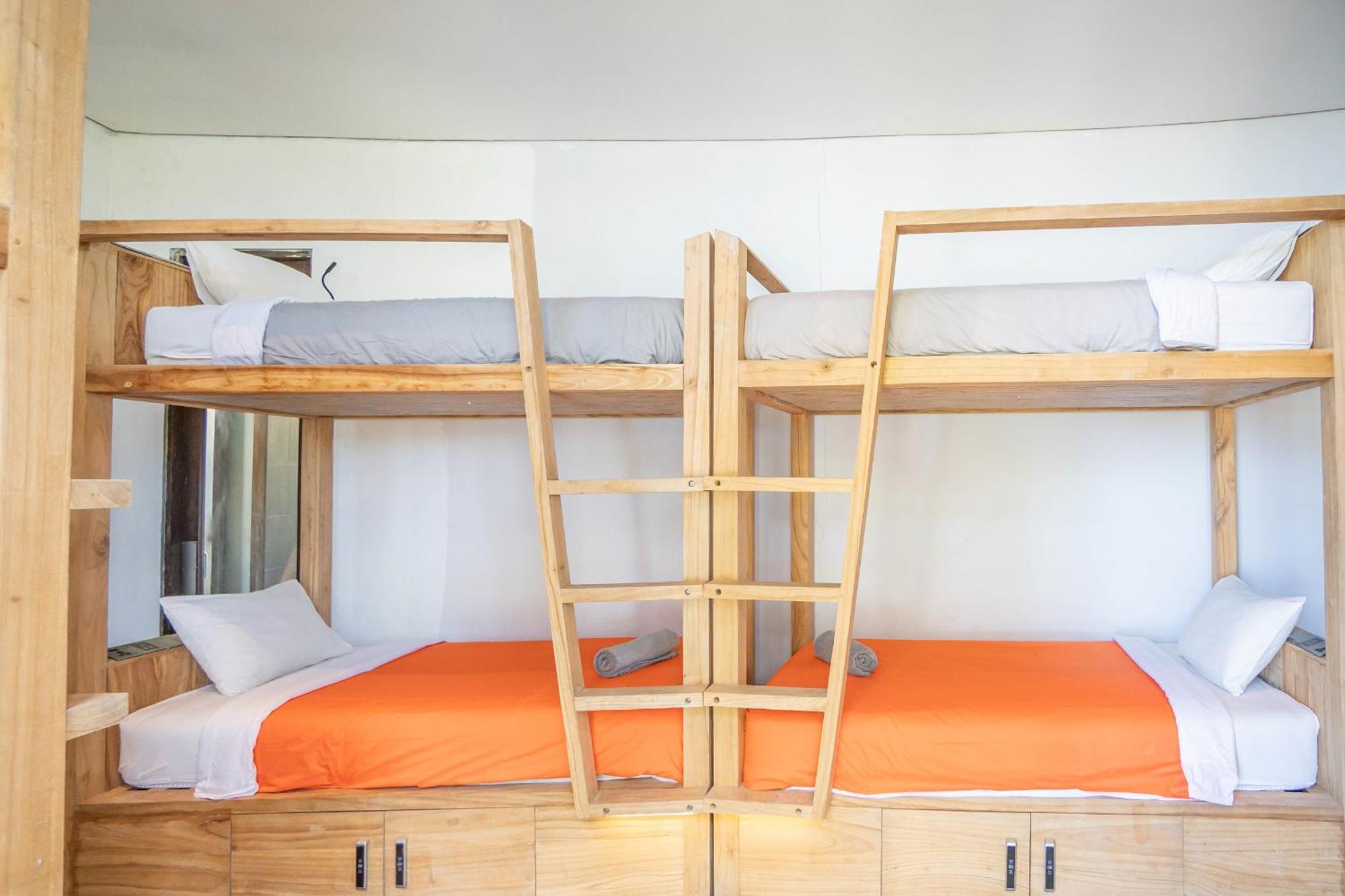 Bong Hostel Nusa Lembongan מראה חיצוני תמונה